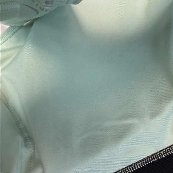 Nike Women's Light Green Sports Bra - Picture 5 of 6